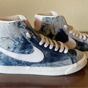 Nike Blazer Mid 77 Washed Denim Sneakers